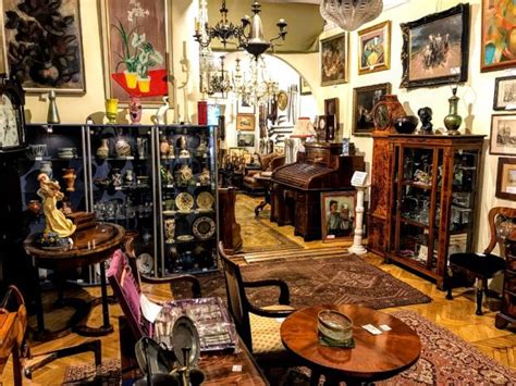 antique shops in Budapest